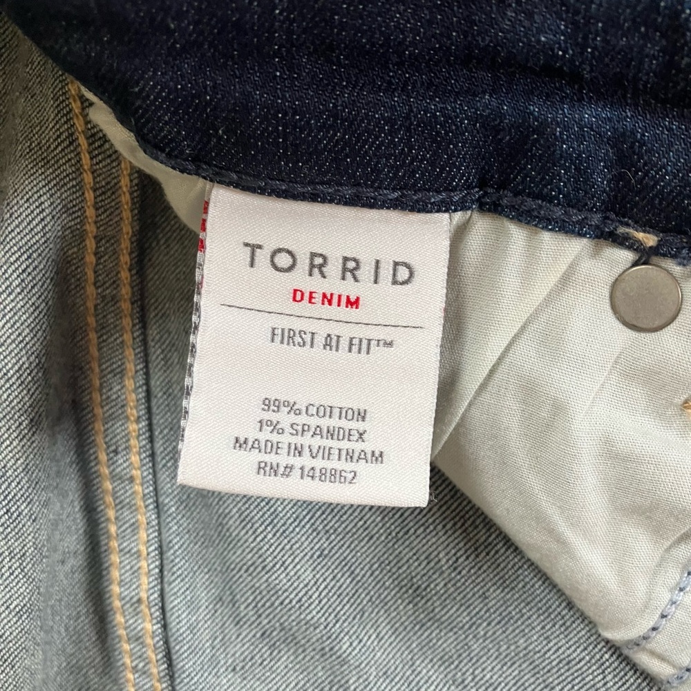 Torrid Jeans Classic Straight Size 16R - Picture 4 of 9